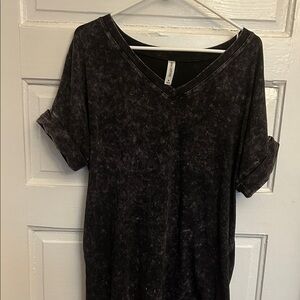 Zenana Outfitters Charcoal V-Neck Tee